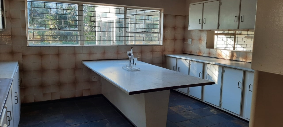 7 Bedroom Property for Sale in Bloemfontein Free State